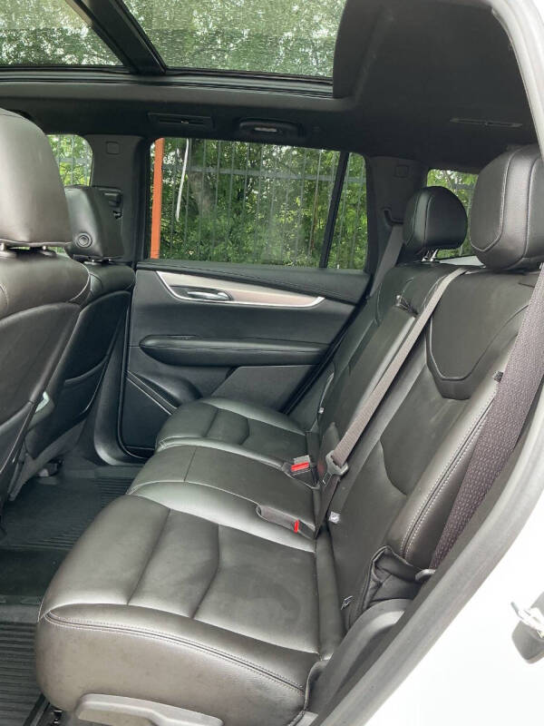 2024 Cadillac XT6 Luxury