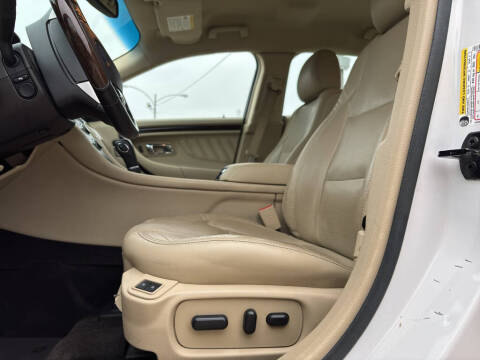 2015 Ford Taurus Limited