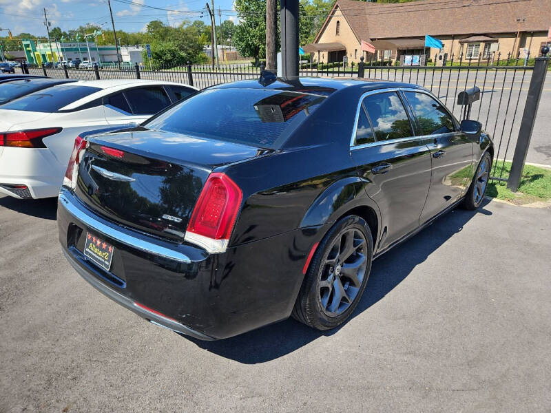 2015 Chrysler 300 Limited photo 6