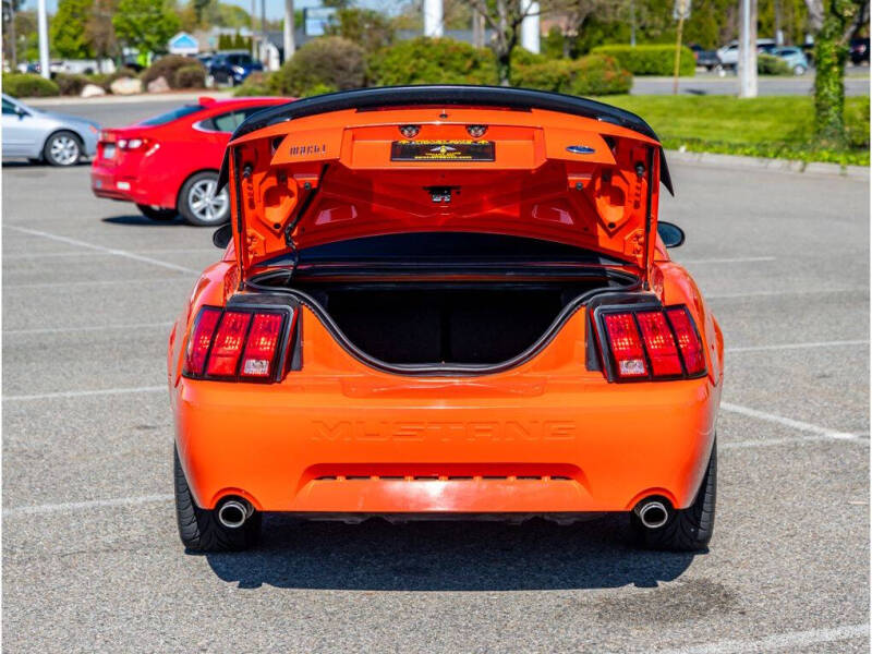 2004 Ford Mustang Mach 1 Premium