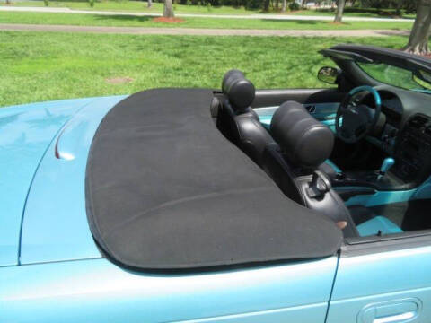 2002 Ford Thunderbird Deluxe