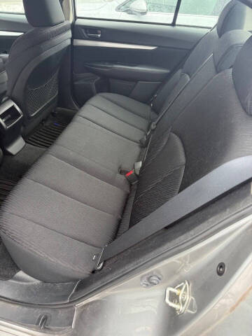 2011 Subaru Legacy 2.5i Premium