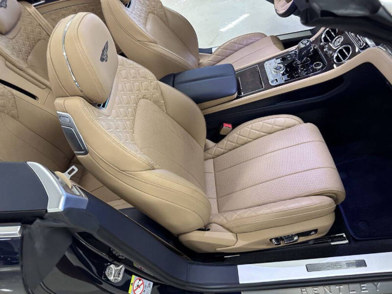 2021 Bentley Continental GTC V8