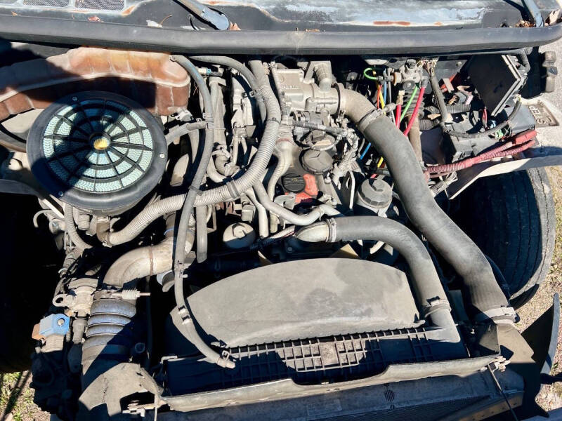 2008 Freightliner B2 Chassis