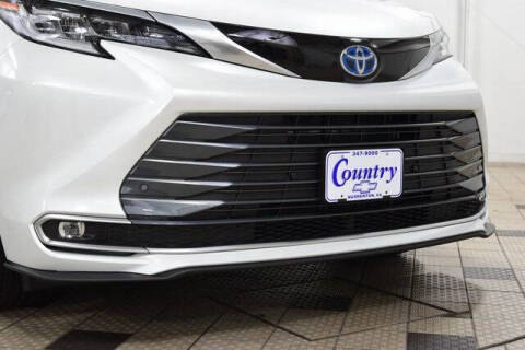 2025 Toyota Sienna Limited 7-Passenger