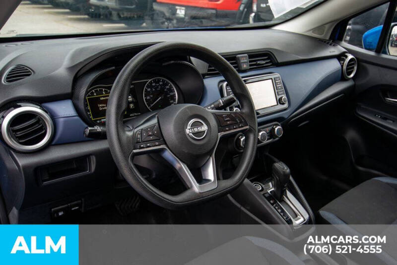 2023 Nissan Versa SV