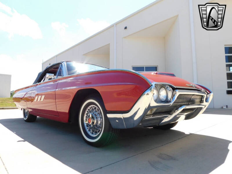 1963 Ford Thunderbird