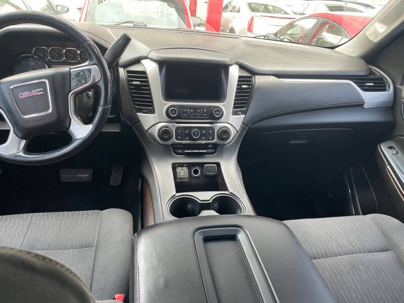 2015 GMC Yukon XL SLE