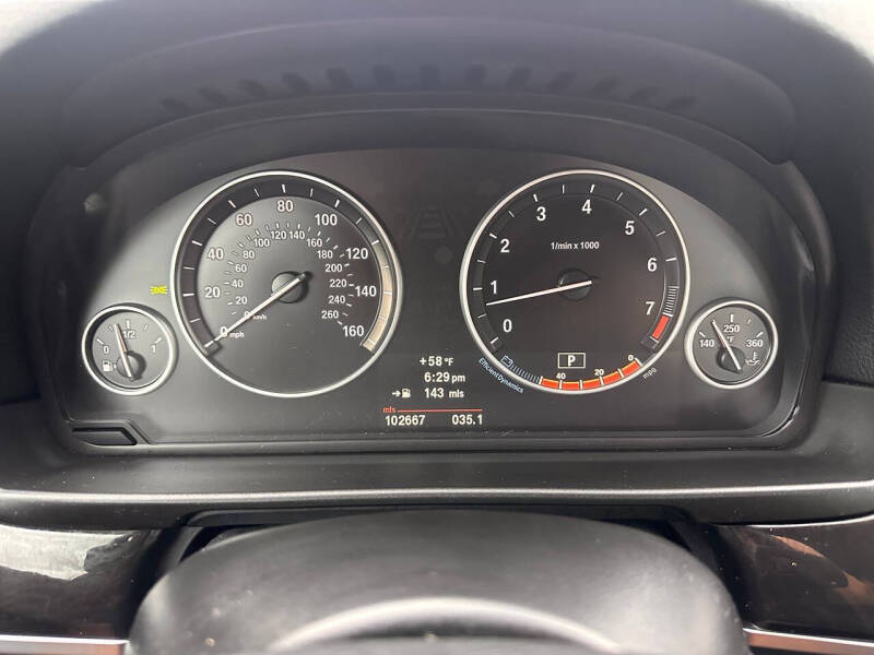 2013 BMW 5 Series 528i