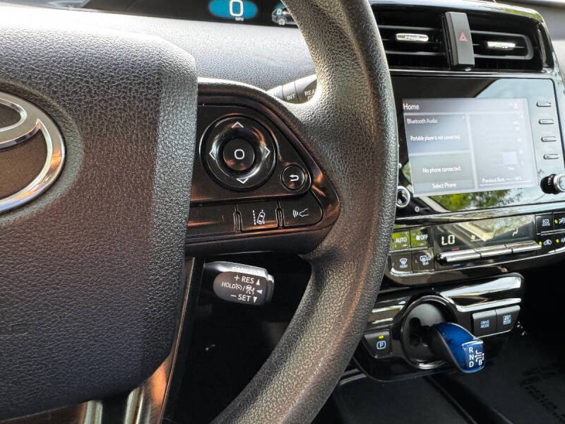 2021 Toyota Prius LE