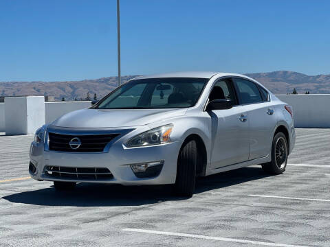 2013 Nissan Altima for sale at Mamas Motors LLC in San Jose CA