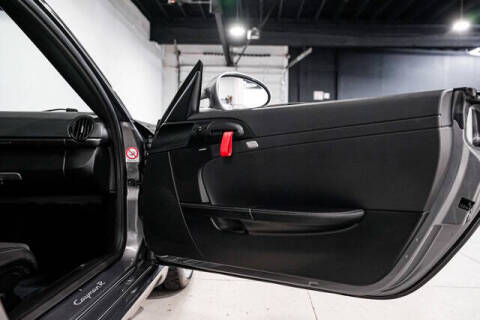 2012 Porsche Cayman R