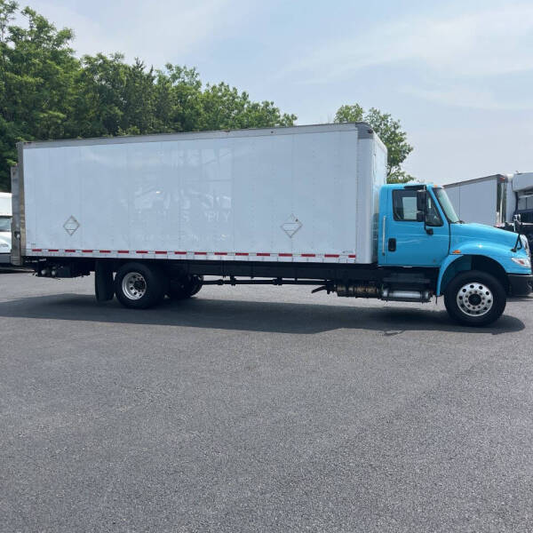 2019 International DuraStar 4300