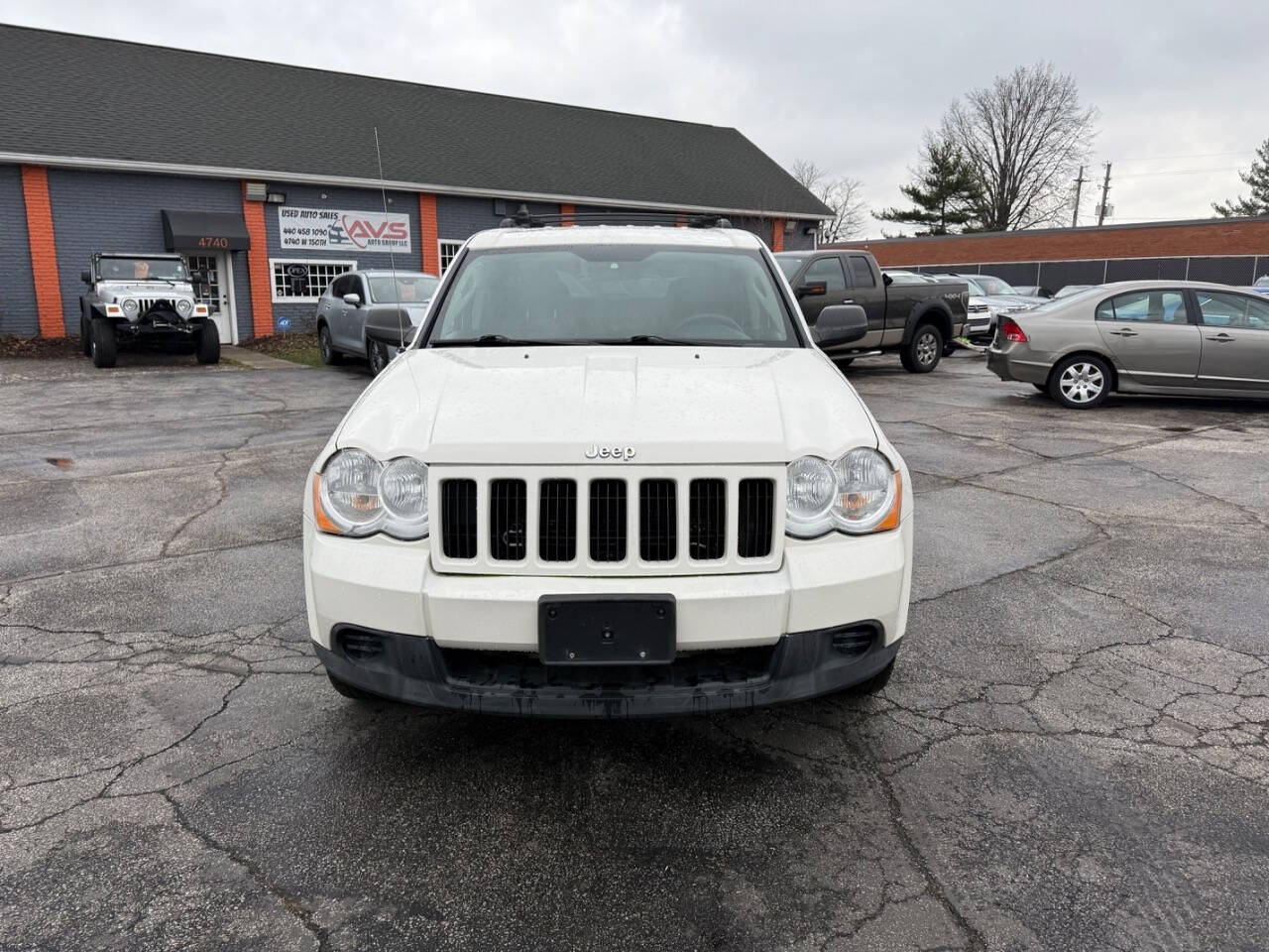 2009 Jeep Grand Cherokee Laredo photo 6