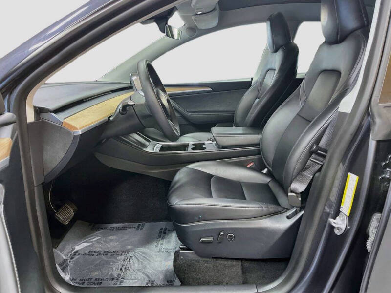 2024 Tesla Model Y Long Range