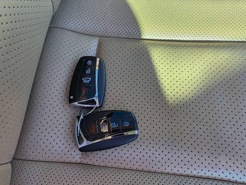 2017 Hyundai Azera Limited