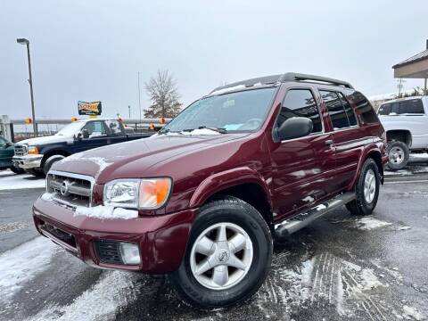 2002 Nissan Pathfinder for sale at FASTRAX AUTO GROUP in Lawrenceburg KY