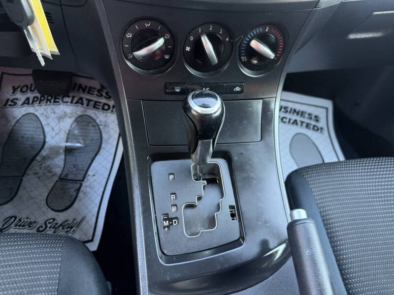 2012 Mazda MAZDA3 i Touring