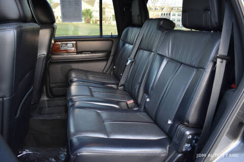 2017 Lincoln Navigator Select