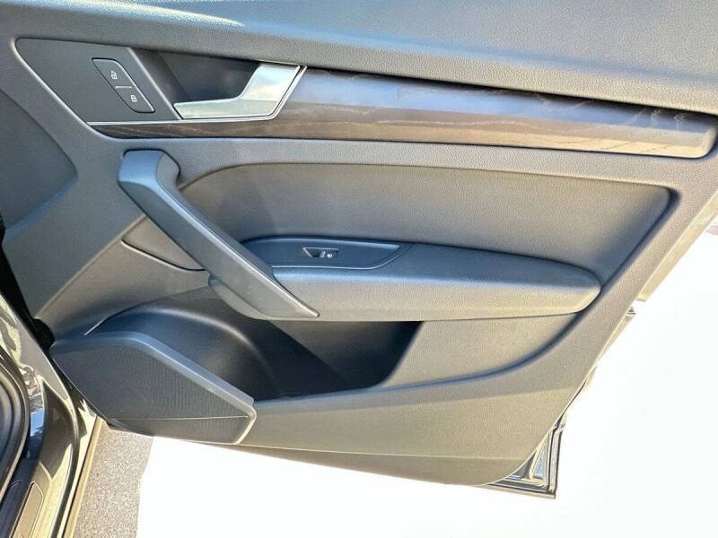 2019 Audi Q5 quattro Premium 45 TFSI