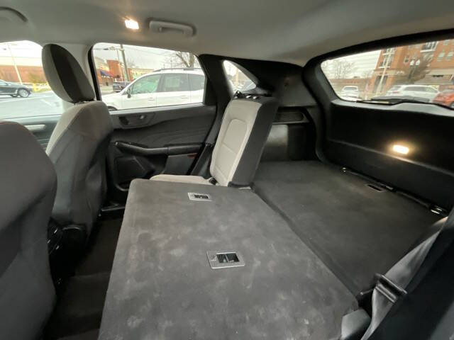 2022 Ford Escape Plug-In Hybrid SE