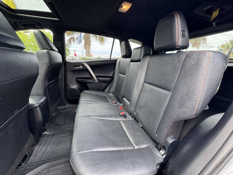 2018 Toyota RAV4 SE