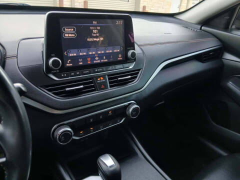 2021 Nissan Altima 2.5 SR