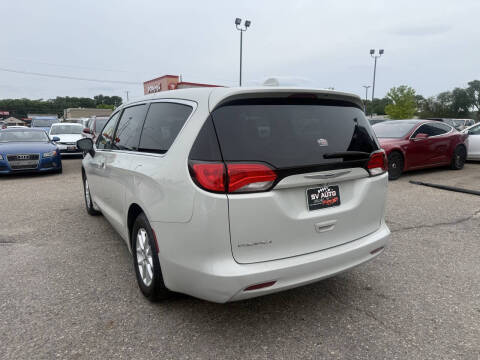 2017 Chrysler Pacifica LX
