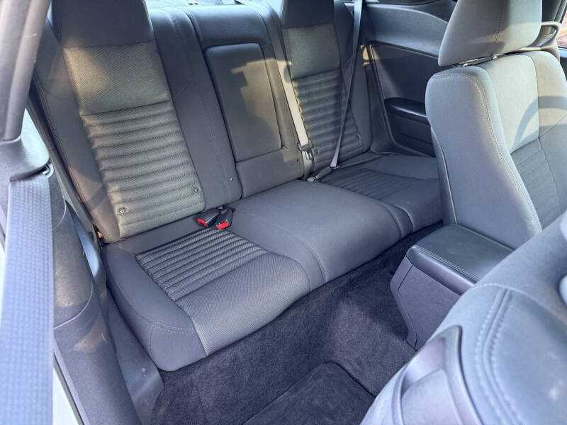 2012 Dodge Challenger SXT