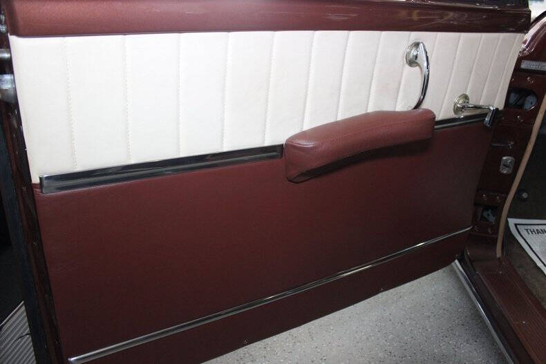 1953 Chrysler New Yorker