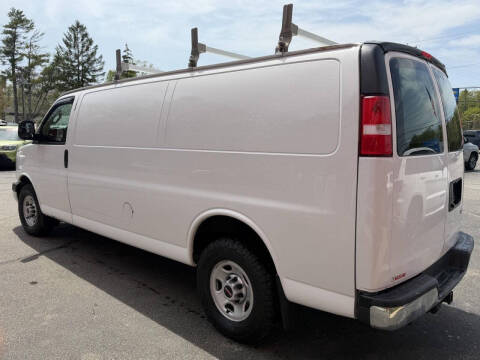 2017 GMC Savana 2500