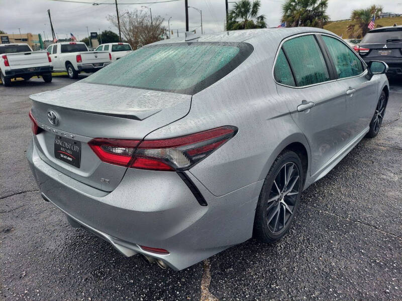 2021 Toyota Camry SE