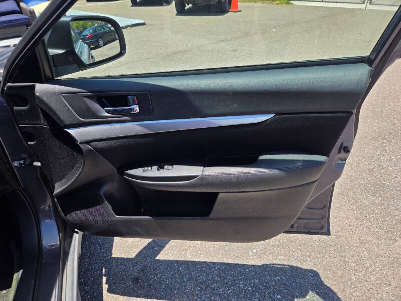 2014 Subaru Outback 2.5i Premium