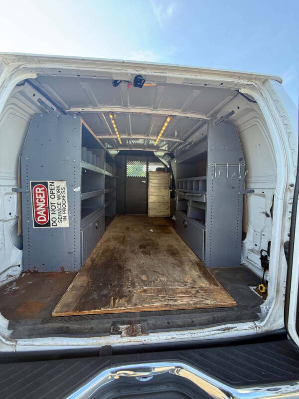 2013 Ford E-Series E-350 SD