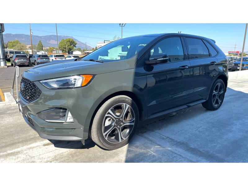 2023 Ford Edge ST
