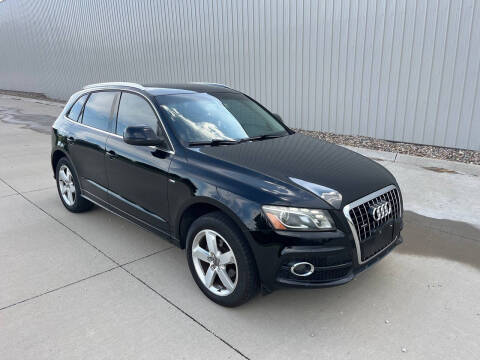 2011 Audi Q5 3.2 quattro Premium Plus
