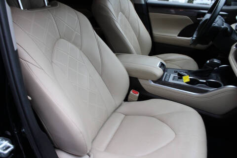 2021 Toyota Highlander Platinum