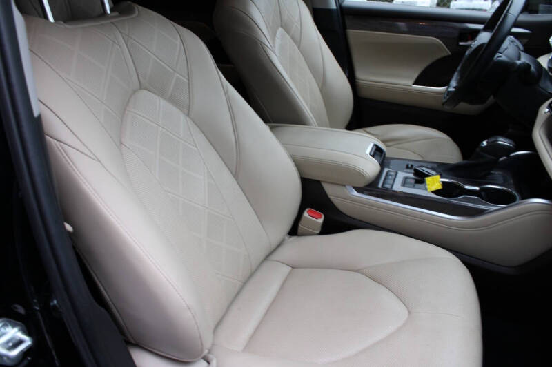 2021 Toyota Highlander Platinum