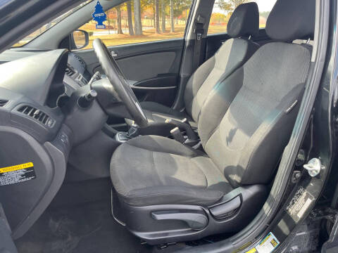 2013 Hyundai Accent GS