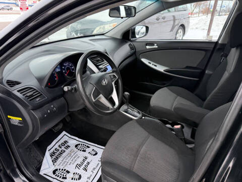2012 Hyundai Accent GS