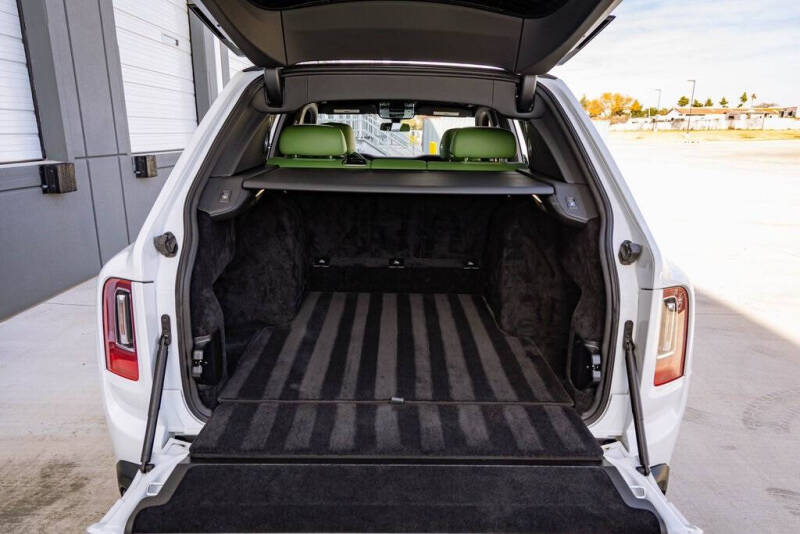 2023 Rolls-Royce Black Badge Cullinan