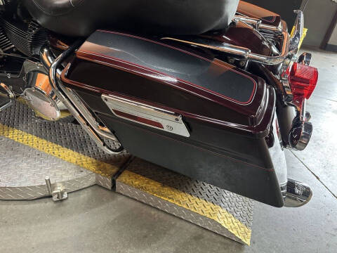 2005 Harley-Davidson® FLHTCUI - Electra Glide®
