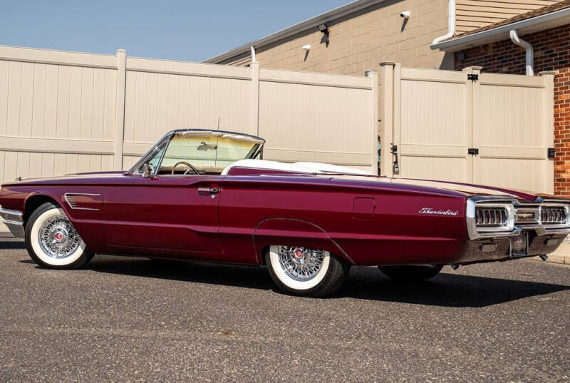 1965 Ford Thunderbird