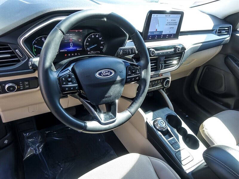 2022 Ford Escape Hybrid SEL