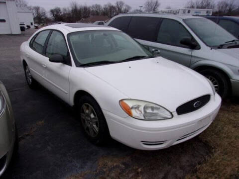 2005 Ford Taurus SE