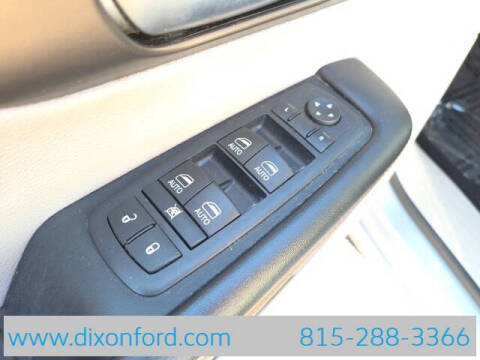 2017 Chrysler Pacifica Touring-L Plus