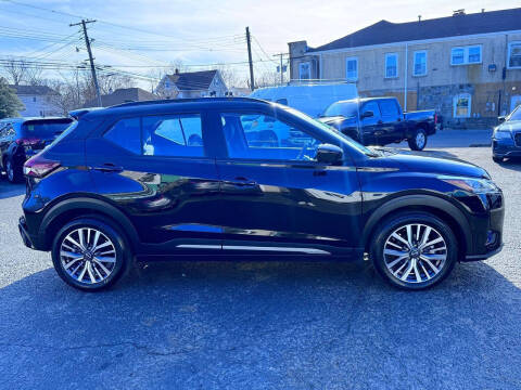 2024 Nissan Kicks SR