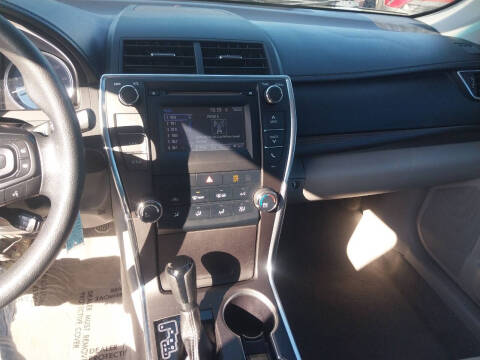 2017 Toyota Camry LE