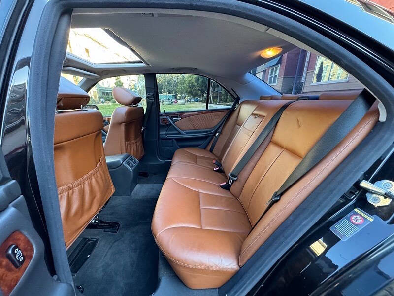 2000 Mercedes-Benz E-Class E 320