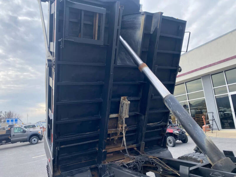 2016 Freightliner M2 106